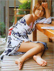 家里没人半夜就和妈妈搞-96国产下药迷倒白嫩美女